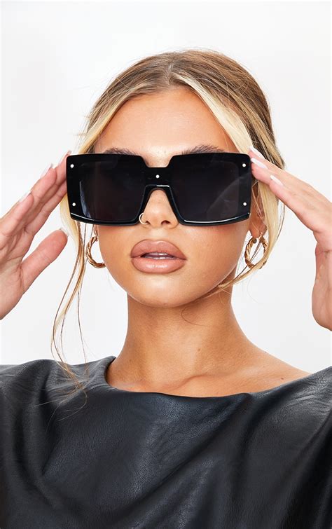 huge oversized sunglasses